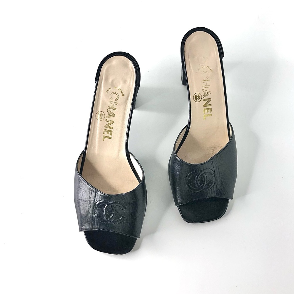 Chanel Retro Vintage Interlocking CC Logo Black Goatskin Mules Sandals 37.5